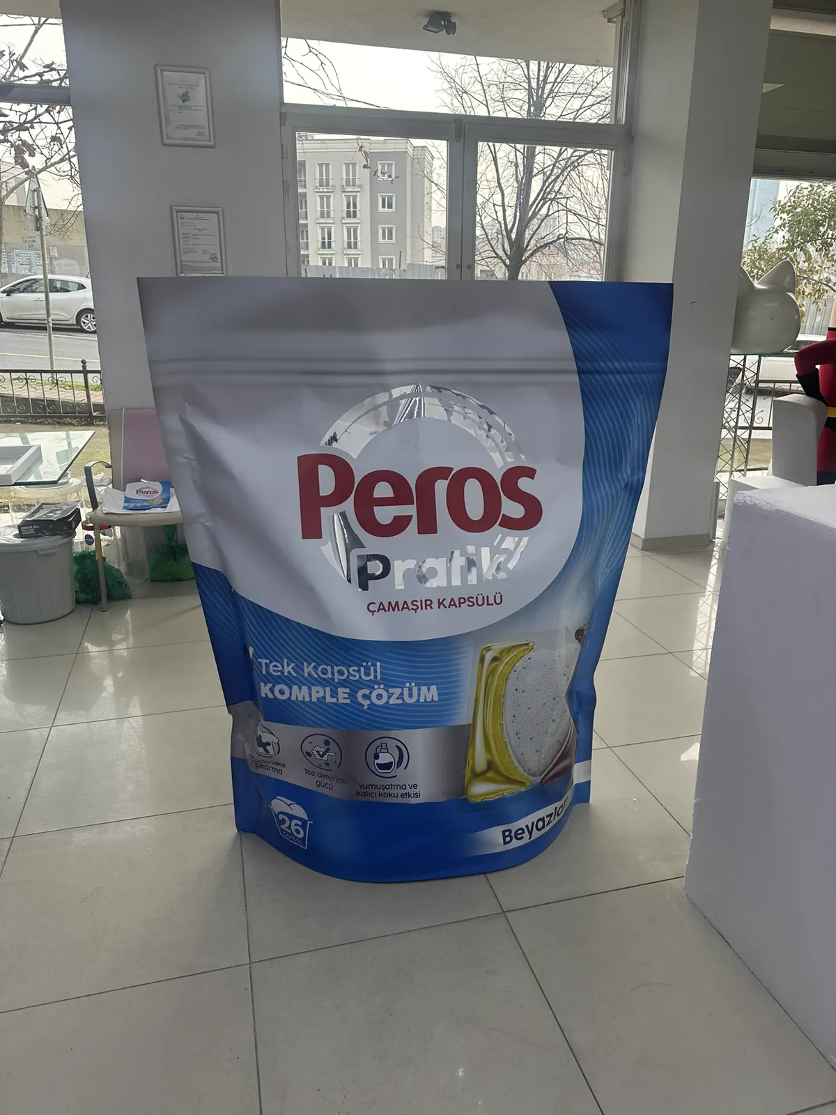 Peros deterjan ambalajı büyük ölçekli ürün replikası