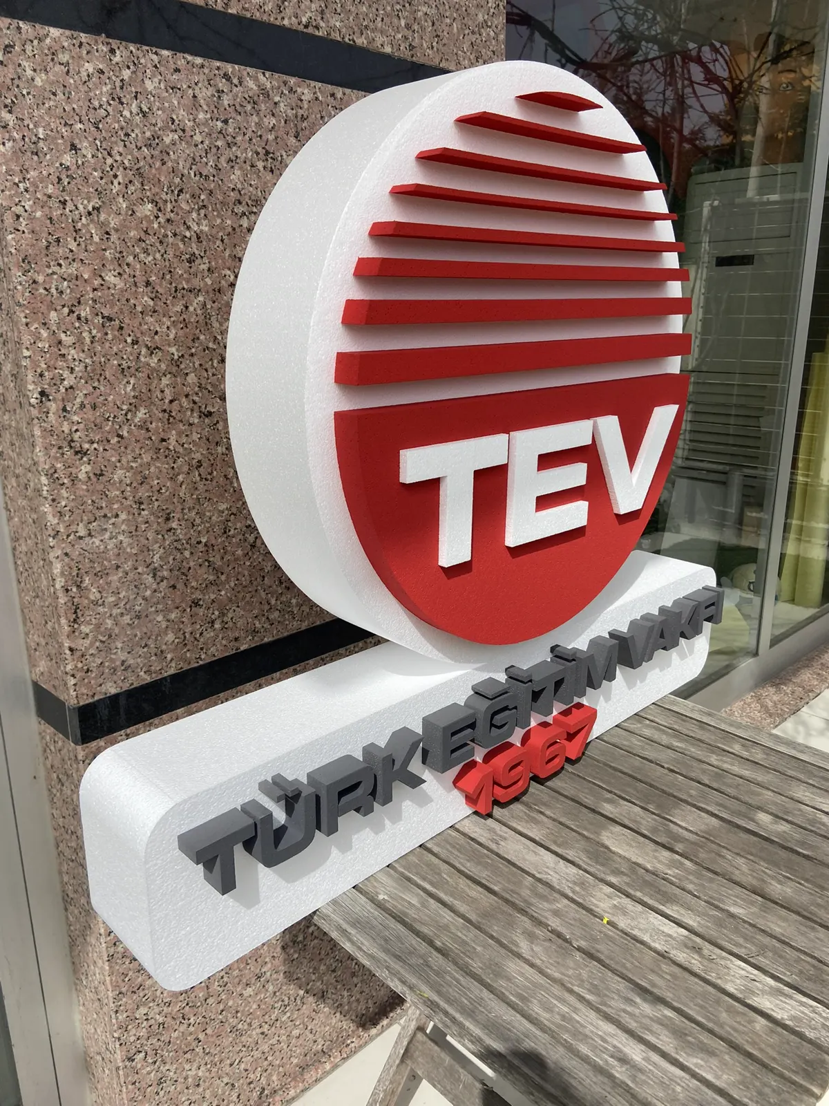 TEV Türk Eğitim Vakfı üç boyutlu kurumsal tabela